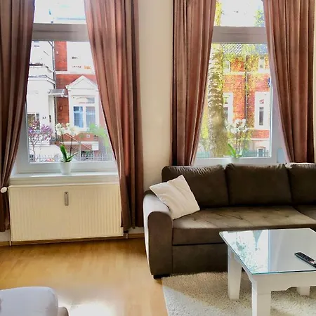Wohnung Am Schlossgarten Schwerin  Esterno foto