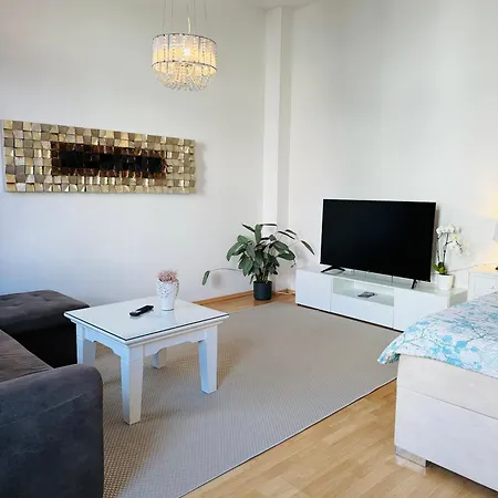 Wohnung Am Schlossgarten Schwerin  Esterno foto